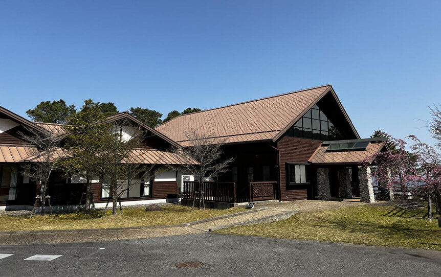 栗東市立森林体験学習センター 森遊館